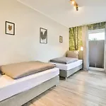 Thormarcon Am Plauer Fuer 20 Gaeste, Sauna, Pool * Lenz
