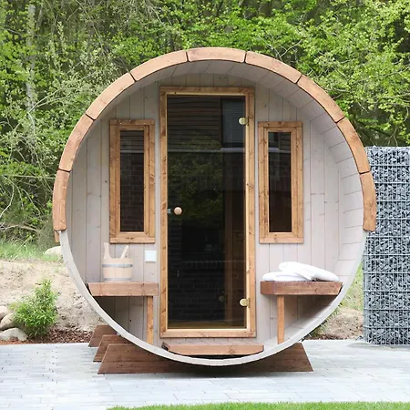 Thormarcon Am Plauer Fuer 18 Gaeste, Sauna, Pool * Lenz