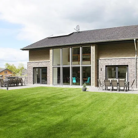 Thormarcon Am Plauer Fuer 18 Gaeste, Sauna, Pool