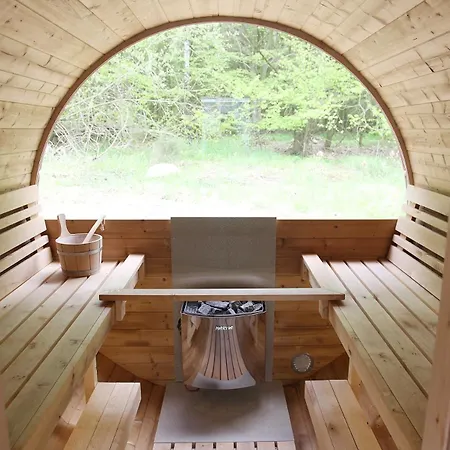 Thormarcon Am Plauer Fuer 20 Gaeste, Sauna, Pool