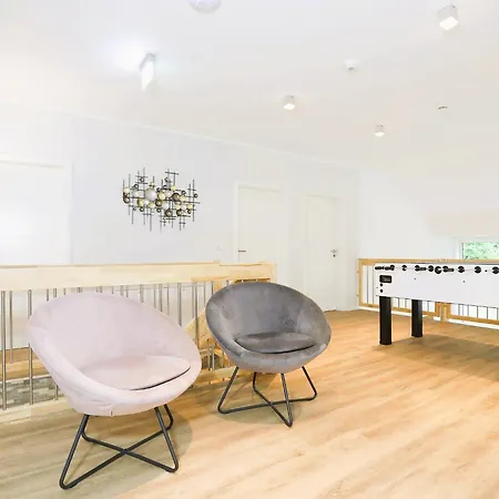 Thormarcon Am Plauer Fuer 20 Gaeste, Sauna, Pool