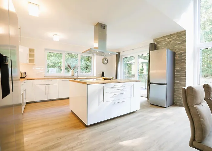 Thormarcon Am Plauer Fuer 20 Gaeste, Sauna, Pool