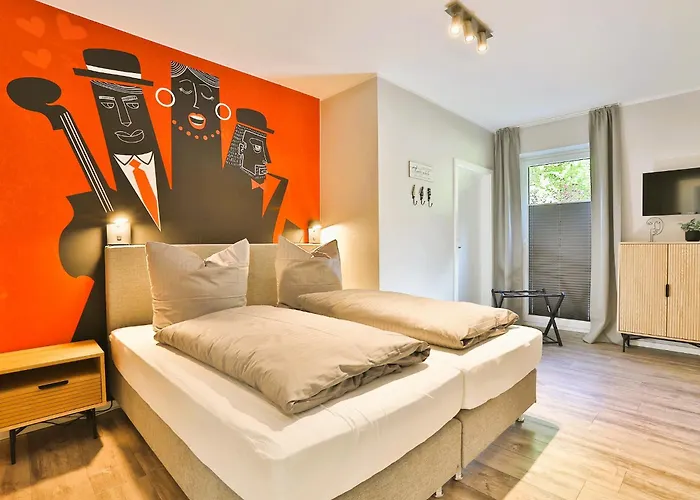 Thormarcon Am Plauer Fuer 20 Gaeste, Sauna, Pool * Lenz