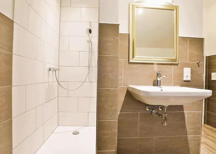 Thormarcon Am Plauer Fuer 20 Gaeste, Sauna, Pool