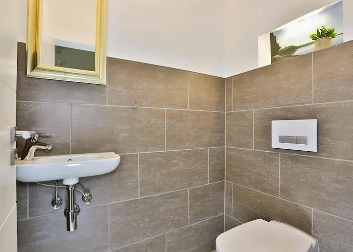 Thormarcon Am Plauer Fuer 20 Gaeste, Sauna, Pool Lenz